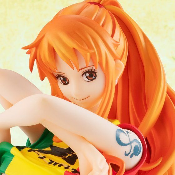 Enjoy the southern island with Nami from "One Piece"♪ The "swimsuit