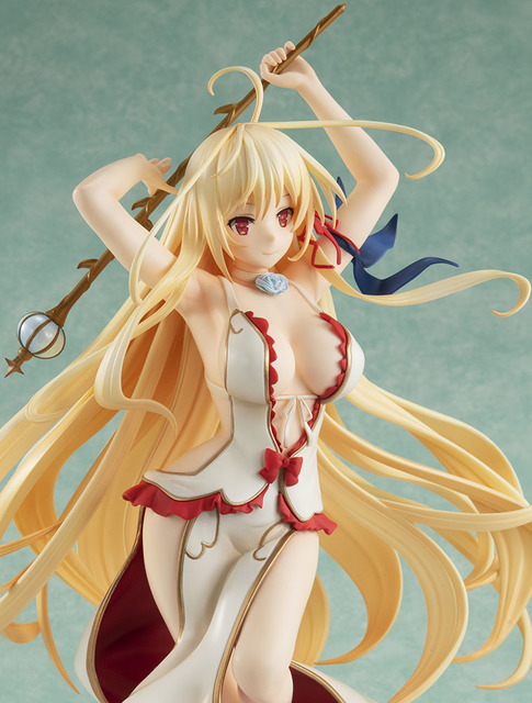 “Our Last Crusade or the Rise of a New World” The figure of Alice has been announced! Do look at her sexy dress and the star crest on her back